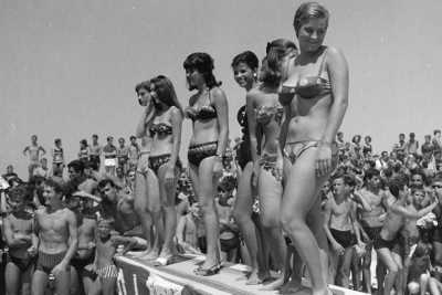 Dalla Sirenetta al Mokador, dai bikini alla Motta: un tuffo nella Bari degli anni 60